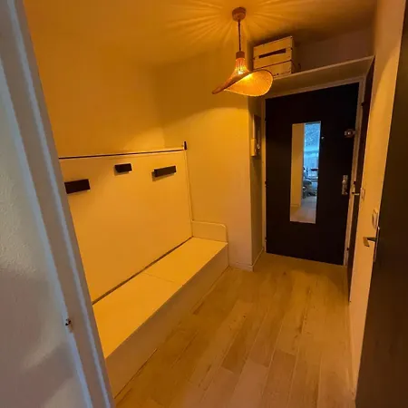 Au Pied Du Port Apartment *